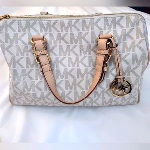 Michael Kors tote